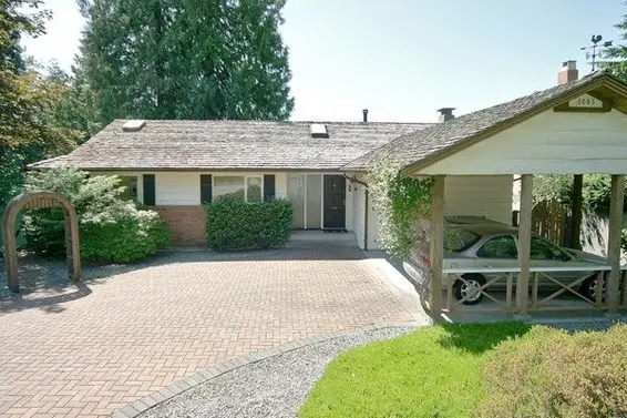 5065 Redonda Drive, North Vancouver