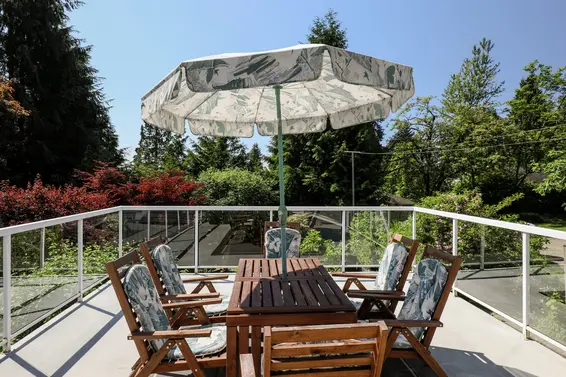 Deck - 1391 Coleman Street  