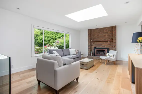 2737 Wyat Place, North Vancouver For Sale - image 2