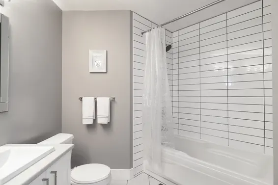master nesuite - 113 3600 Windcrest Drive, North Vancouver  