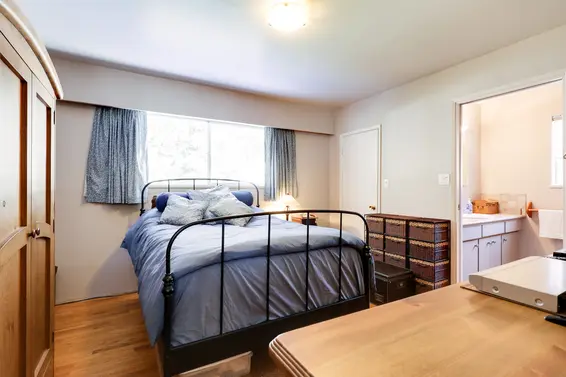 Master Bedroom - 926 East 29th Street, North Vancouver  