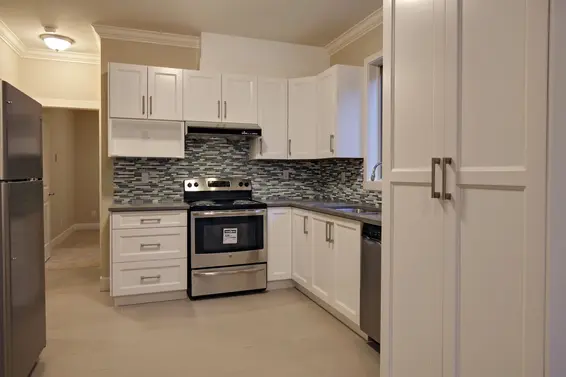Legal 1 Bedroom Suite  