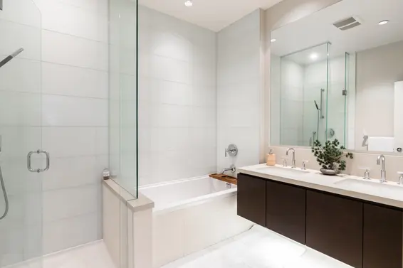 Master Bathroom - 514-3606 Aldercrest Drive, North Vancouver  