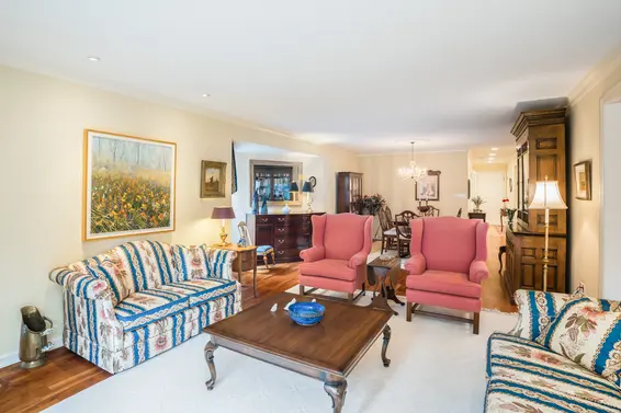 304-1500 Ostler Court, North Vancouver -  Living room 3  