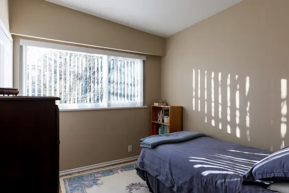 1042 Kennedy Avenue, North Vancouver For Sale - image 11