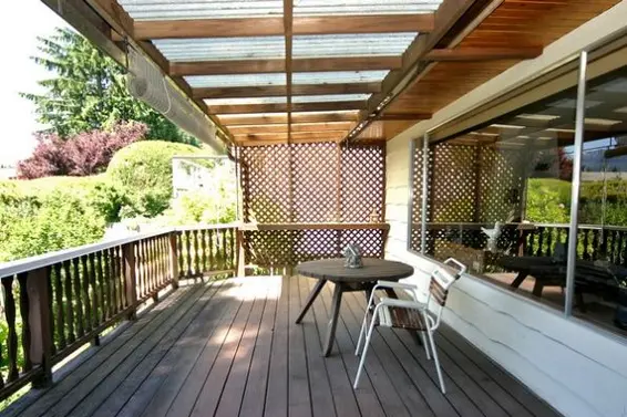 Deck  