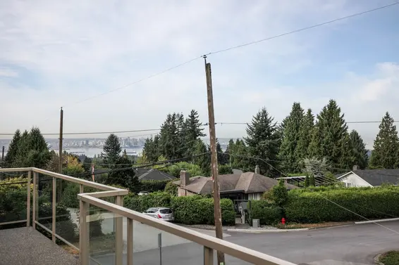 3500 Carnarvon Avenue, North Vancouver For Sale - image 23