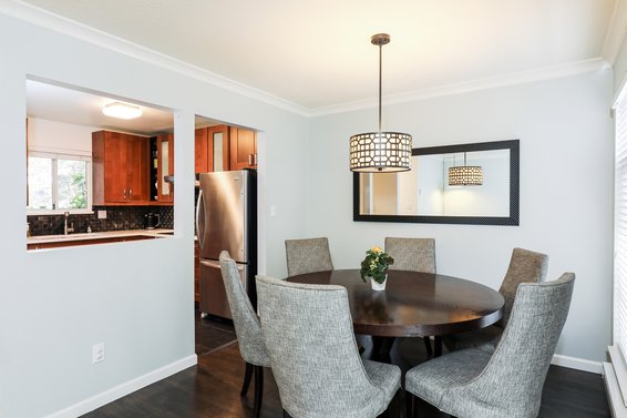 Dining Room - 43-900 West 17th Street