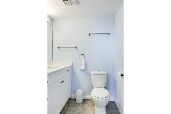 Master Ensuite - 703-114 W Keith Road, North Vancouver  