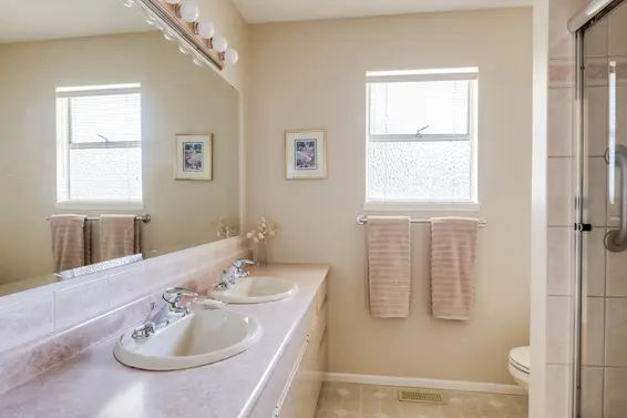 Bathroom - 1984 Hyannis Drive, North Vancouver  