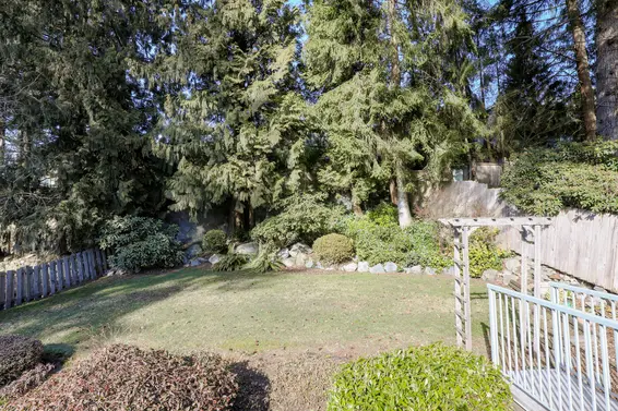 Yard - 1984 Hyannis Drive, North Vancouver  