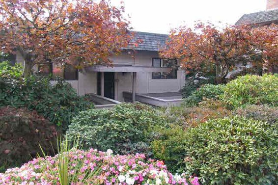 8-2206 Folkestone Way, West Vancouver