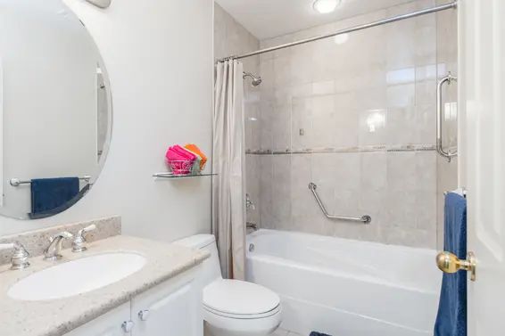 5 229 East 8th Street, North Vancouver For Sale - image 22