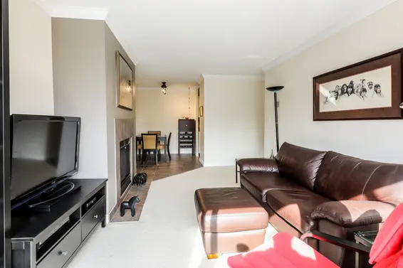Living Room - 304-1155 Ross Road  