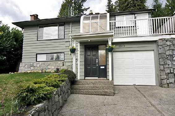 1010 Clements Avenue, North Vancouver