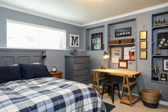 Suite bedroom  - 2203 Hyannis Drive  