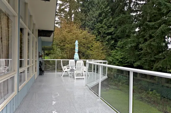 Deck  