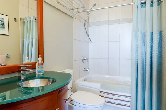 Ensuite | 2303-188 East Esplanade, North Vancouver  