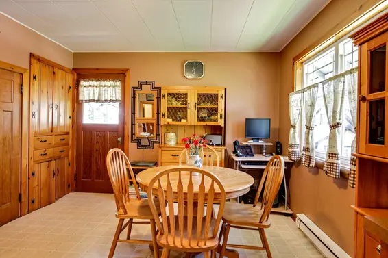 623 East 8th Street, North Vancouver For Sale - image 10