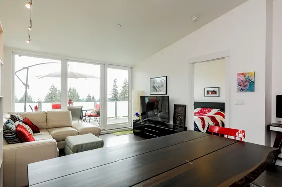 Dining Room | 402 - 650 Evergreen Place  