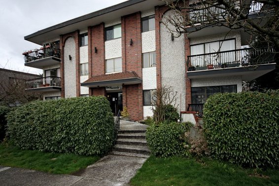 203-214 E 15th Street, North Vancouver