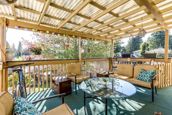 Deck  - 1637 Evelyn Street  
