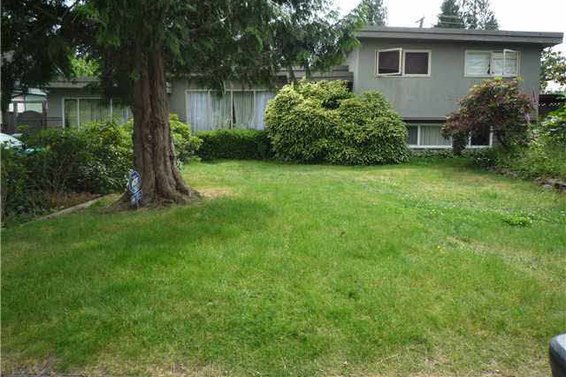 911 Kennedy Avenue, North Vancouver