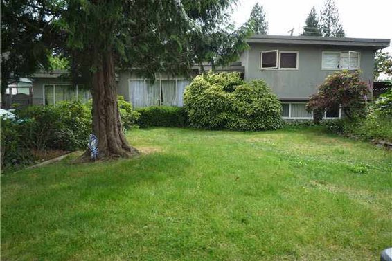 911 Kennedy Avenue, North Vancouver