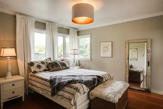125 Carisbrooke Crescent, North Vancouver For Sale - image 17