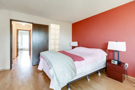Master Bedroom - 111-1910 Chesterfield Avenue, North Vancouver  