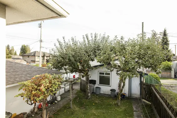 1553 Sutherland Avenue, North Vancouver For Sale - image 4