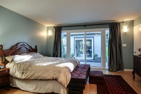 1072 Arborlynn Drive, North Vancouver For Sale - image 14