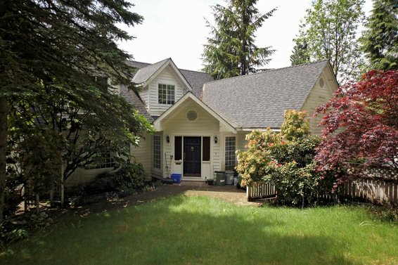 705 East Braemar Road, North Vancouver