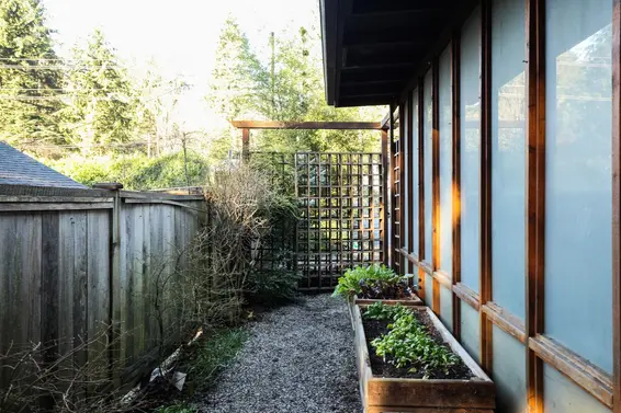 1072 Arborlynn Drive, North Vancouver For Sale - image 39