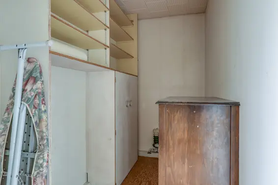 352 E 24th Street, North Vancouver - storage  