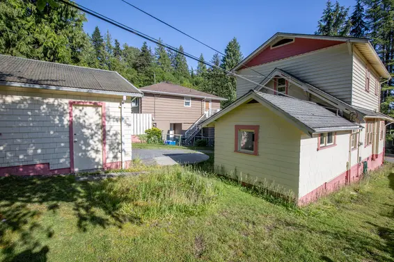 352 East 24th Street, North Vancouver - backyard 2  