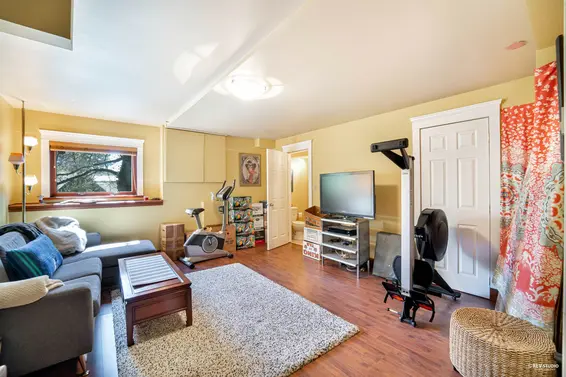 2261 Gisby Street, West Vancouver For Sale - image 10