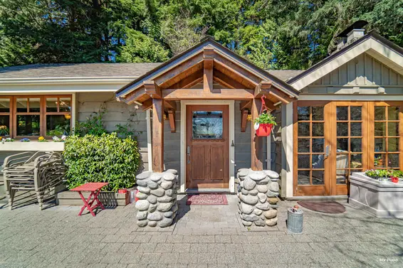 2261 Gisby Street, West Vancouver For Sale - image 3