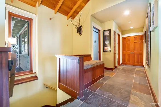 2261 Gisby Street, West Vancouver For Sale - image 38