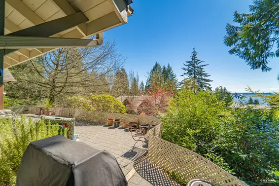 2261 Gisby Street, West Vancouver For Sale - image 4