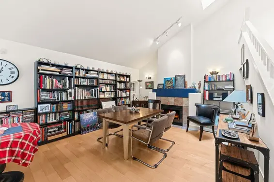 29 1550 Larkhall Crescent, North Vancouver For Sale - image 13