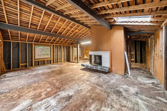 4520 Lynn Valley Road, North Vancouver For Sale - image 7