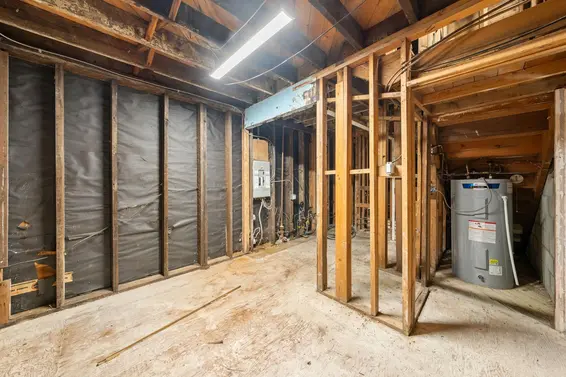 4520 Lynn Valley Road, North Vancouver For Sale - image 8