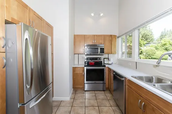 1401 Greenbriar Way, North Vancouver For Sale - image 9