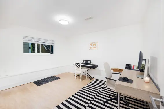 1709 Philip Avenue, North Vancouver For Sale - image 12