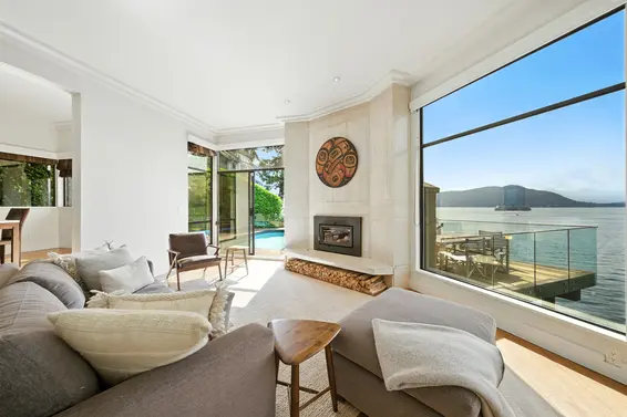 8275 Pasco Road, West Vancouver For Sale - image 10