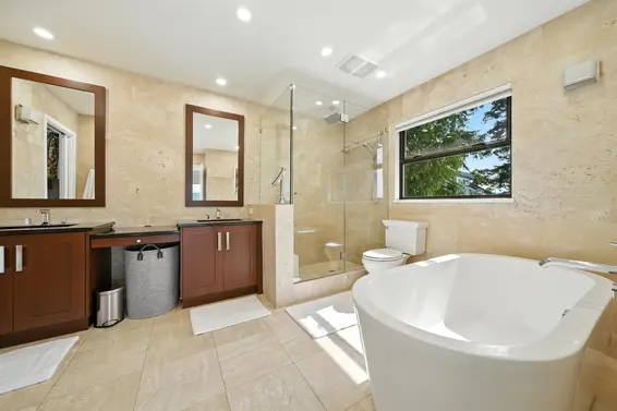 8275 Pasco Road, West Vancouver For Sale - image 23