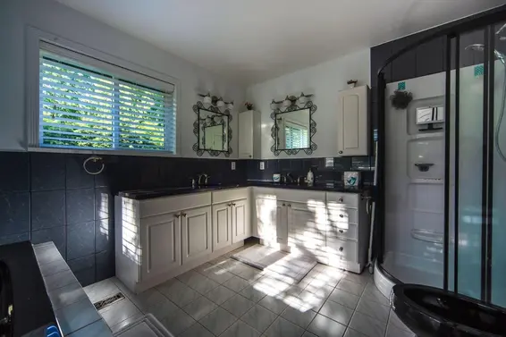 1704 Pierard Road, North Vancouver For Sale - image 10