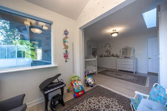 1704 Pierard Road, North Vancouver For Sale - image 17