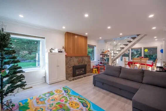 1704 Pierard Road, North Vancouver For Sale - image 22